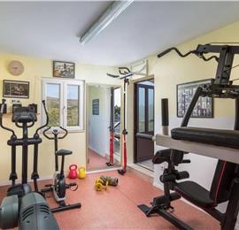 6 bedroom villa with pool in Milna, Brac Island sleeps 11